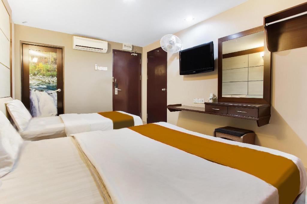 Sejati Hotel Sitiawan Exterior foto